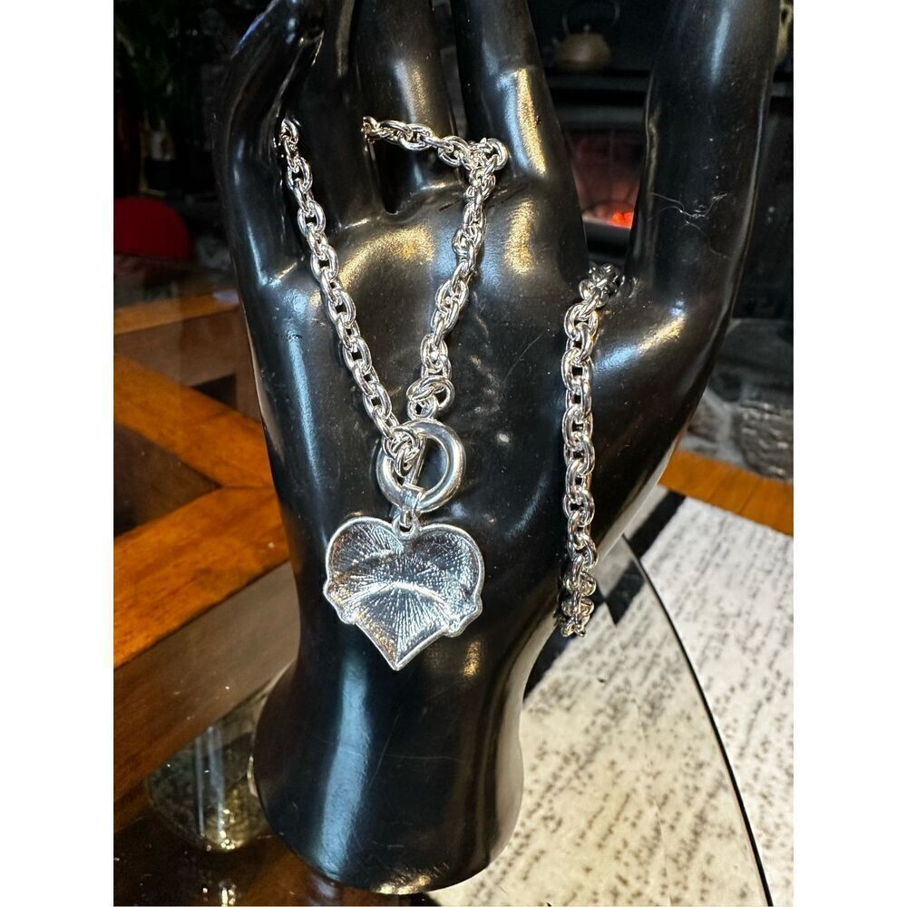Coach inspired logo silver plated bronze cubic zirconia pendant necklace aprox 1 - Picture 4 of 10